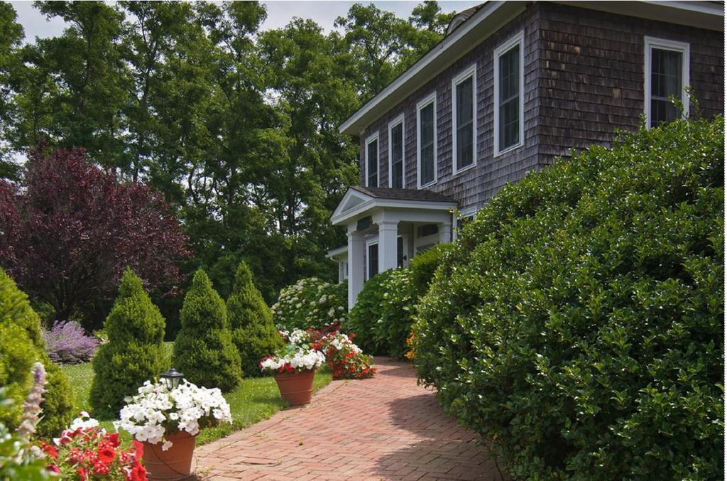 Shorecrest Bed And Breakfast Southold Exterior photo